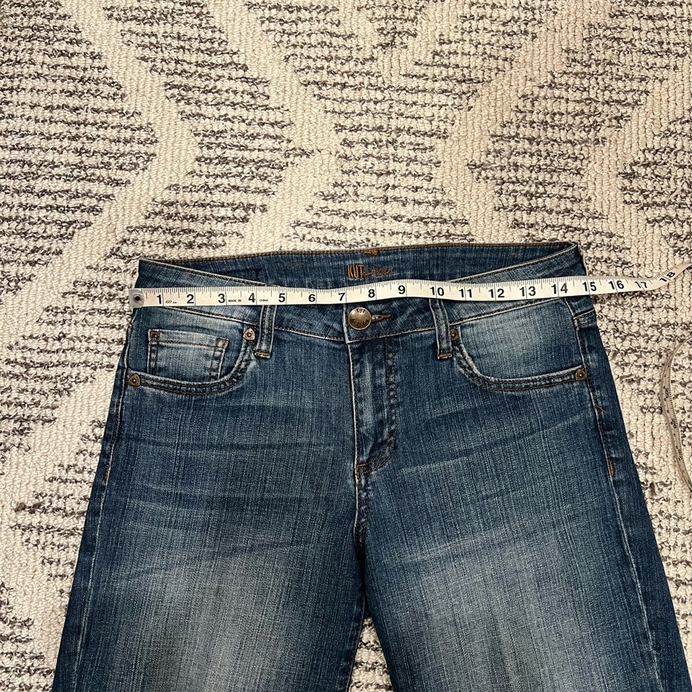 Kut from the Kloth Denim Bermuda Shorts - Size 2 - Picture 5 of 9